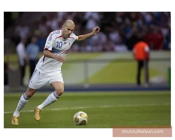 齐达内射门方式的技术分析及其对现代足球的影响